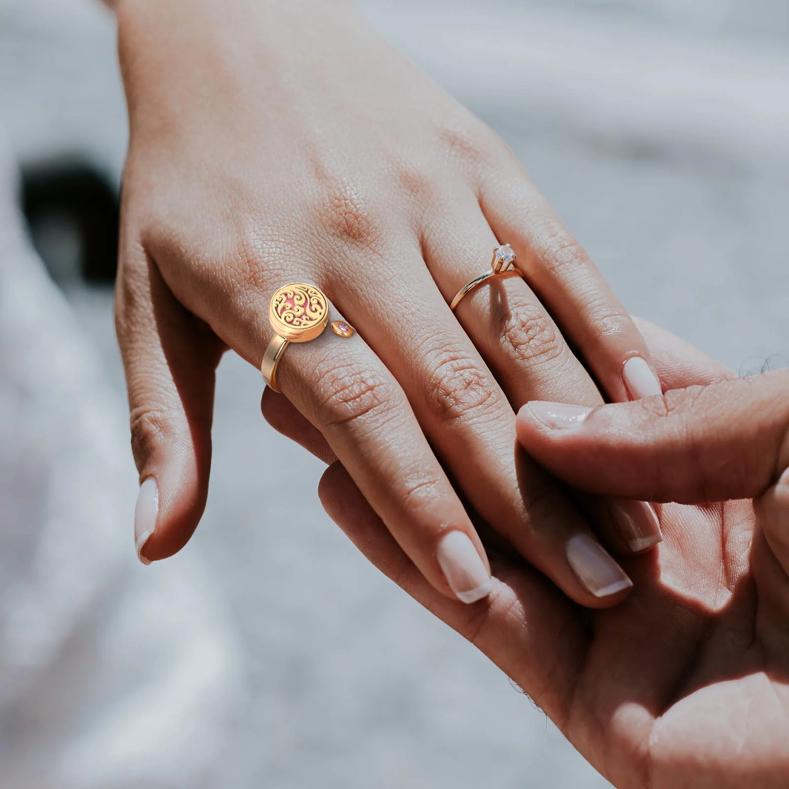 Trendy Rings Aromatherapy Essential Oil Retro Decor Adjustable Finger Diffuser for Women Miss Decoration