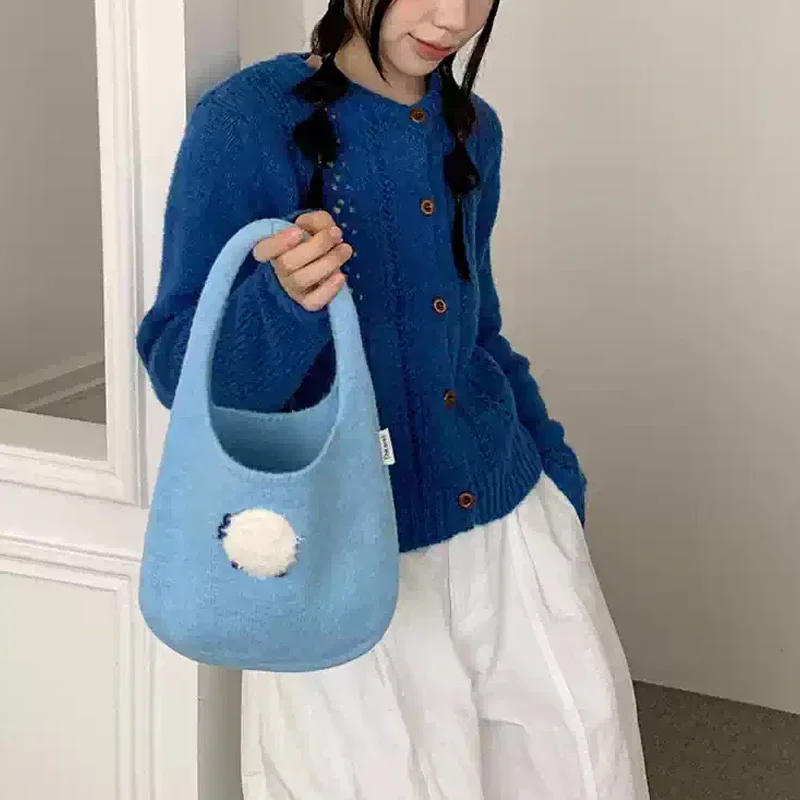 Korean Knitted Handbag Ins Fashion Tote Bag Soft Oval Shape Large Capacity Casual Commuting Handheld Shoulder Bag Women