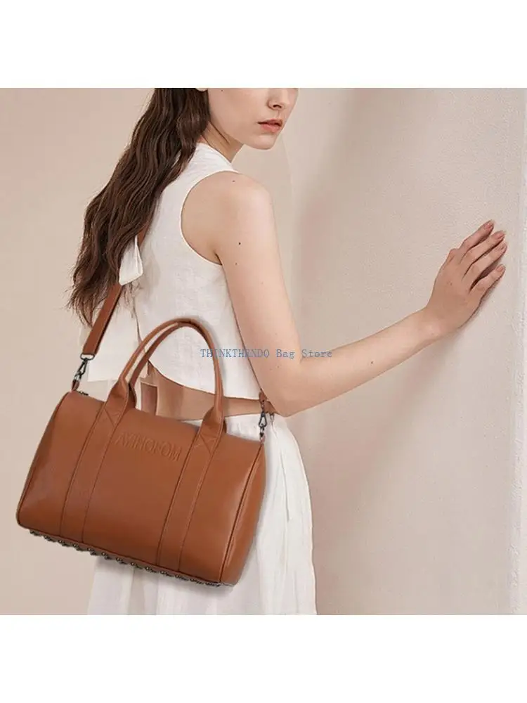 

340D Oversized PU Leather Crossbody Bag For Work And Travel Practical Construction Roomy Design Utility Shoulder Bag