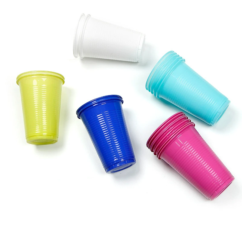 Disposable Plastic Cups in Red Drinking Beverage Party Recyclable Red Cups with Fill Lines for Drinks Birthday Wedding Christmas