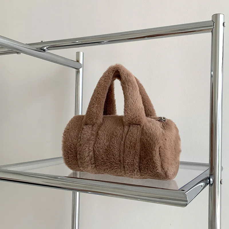 Sacs fourre-tout en laine d'agneau pour femmes, sac à main mignon et doux, intervalles Boston, peluche, sacs à main à bandoulière pour dames, hiver, nouveau, 2024