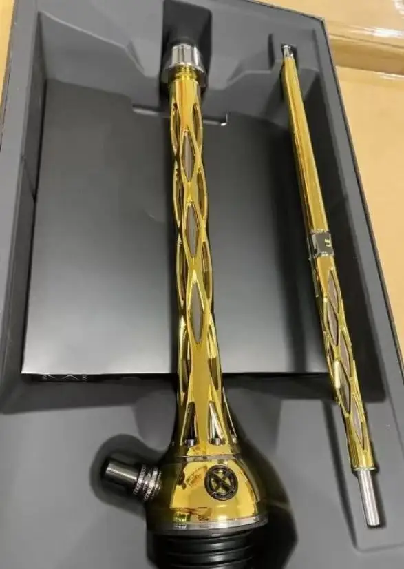 โรงงานรับผลิตบุหรี่ไฟฟ้าแบบสั่งทำพิเศษ รุ่นหรูหรา พรีเมียม ทำจากสแตนเลสคุณภาพสูง ดีไซน์ใบมีด รุ่น One M สีเขียวทอง บุหรี่ไฟฟ้าแบบรัสเซีย