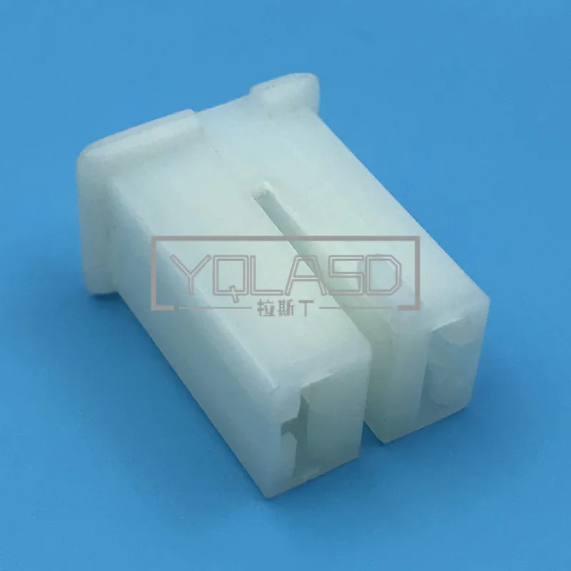 

Комплект из 2-контактных автомобильных разъемов с клеммами для подключения фар и освещения (AC)