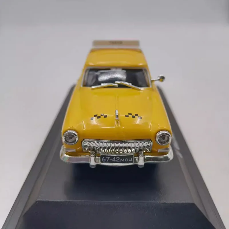 Diecast 1:43 Scale Gaz M-21 Volga Mosca 1956 Taxi Alloy Car Model Finished Collection Toy Gift Decration Souvenir Display