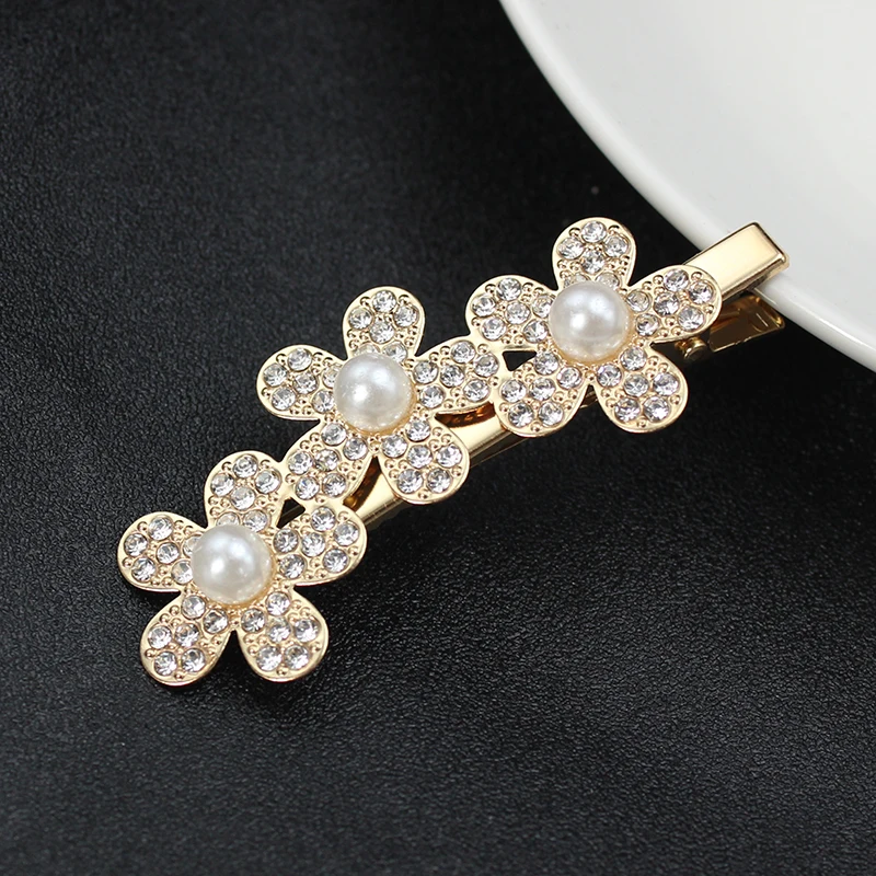 Trend Hair Clip Three Flowers Barrettes for Women Crystal Alligator Hindbrain Side Hairpin Headwear Fashion Accessories Jewelry