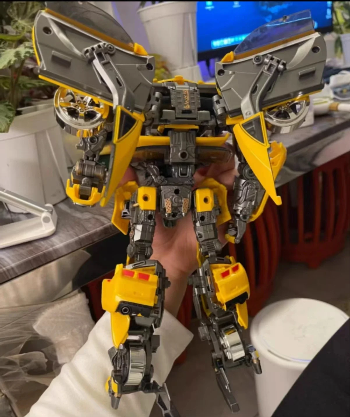 재고 있음 변환 장난감 KO XP13 XP-13 꿀벌 확대 22CM 합금 영화 움직일 수있는 인형 자동차 로봇 액션 피규어 컬렉션 선물