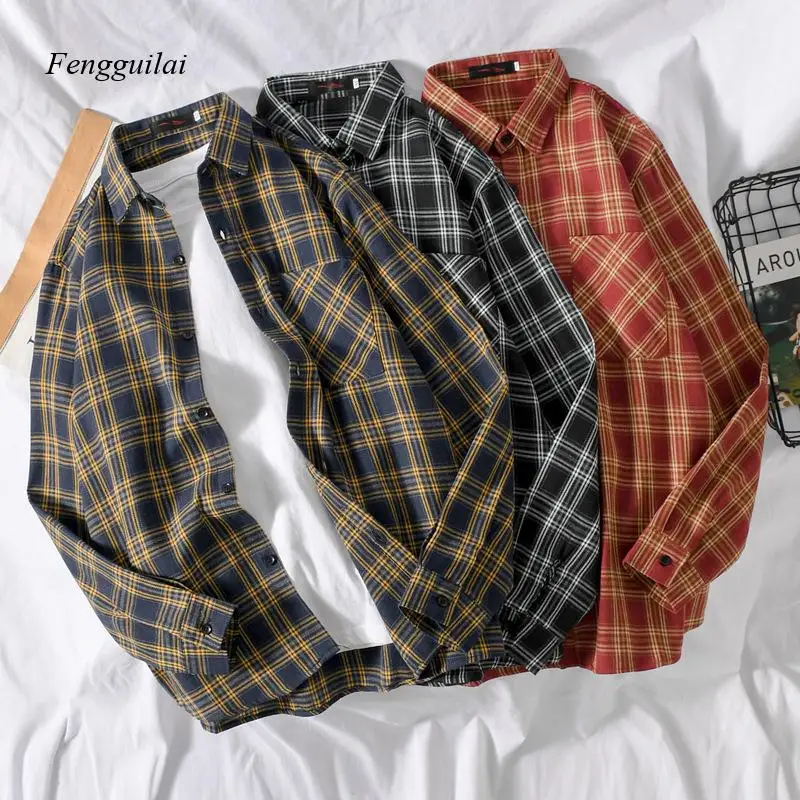 

Классические рубашки с длинным рукавом и отложным воротником, из дышащей ткани с начесом, доступны в различных цветах.