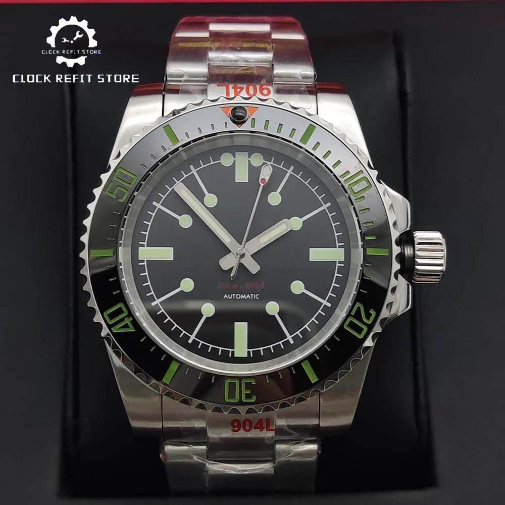 

Fashion Men's Automatic Mechanical Watch Sapphire Glass NH35 Movement, Breathable Strap and Fashion New Luminous Dial Watch