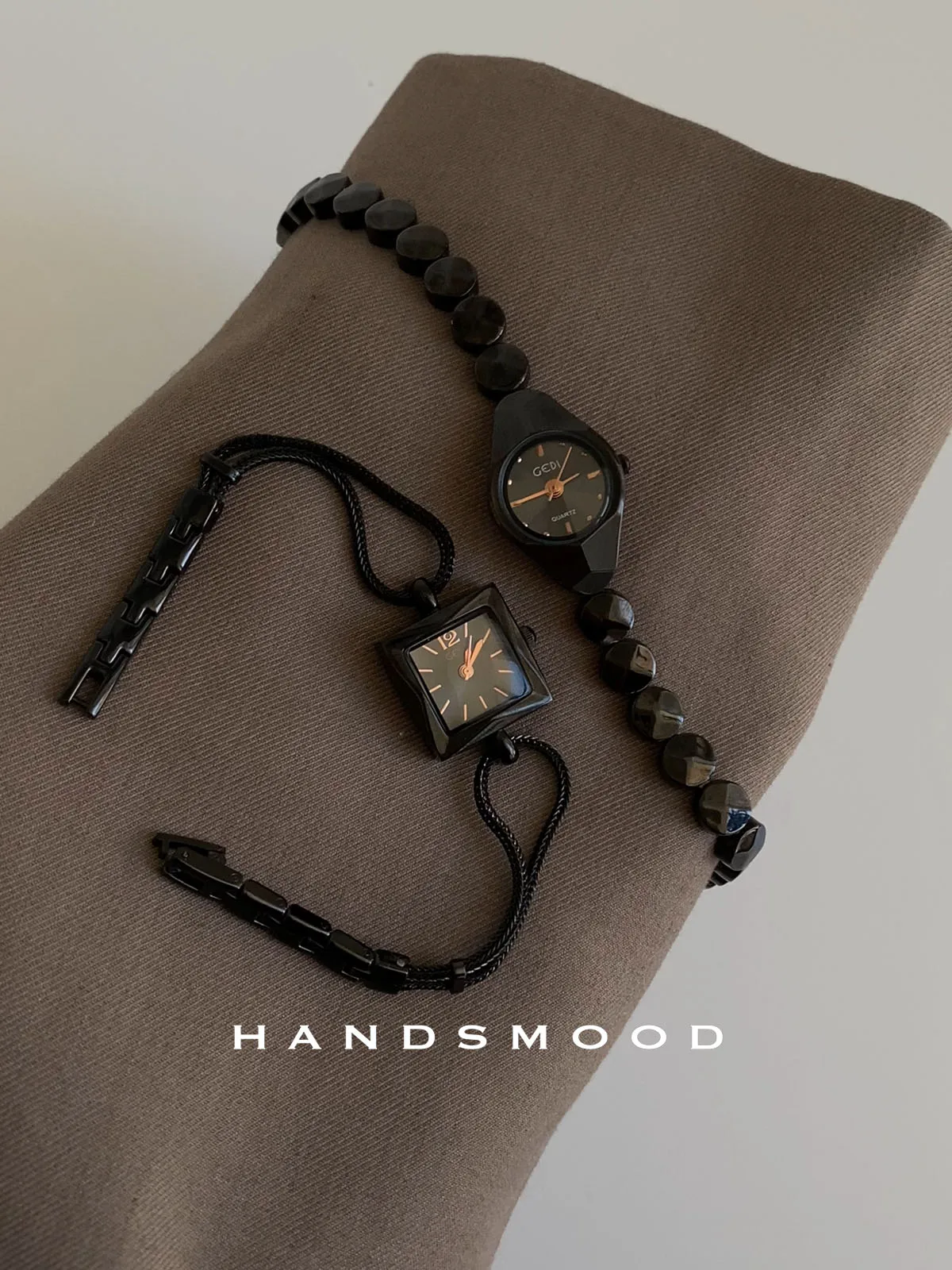 

New Elegant Women'S Wristwatch, A Stylish And Sophisticated Black Quartz Watch With A Bracelet, Perfect As A Gift For Ladies.