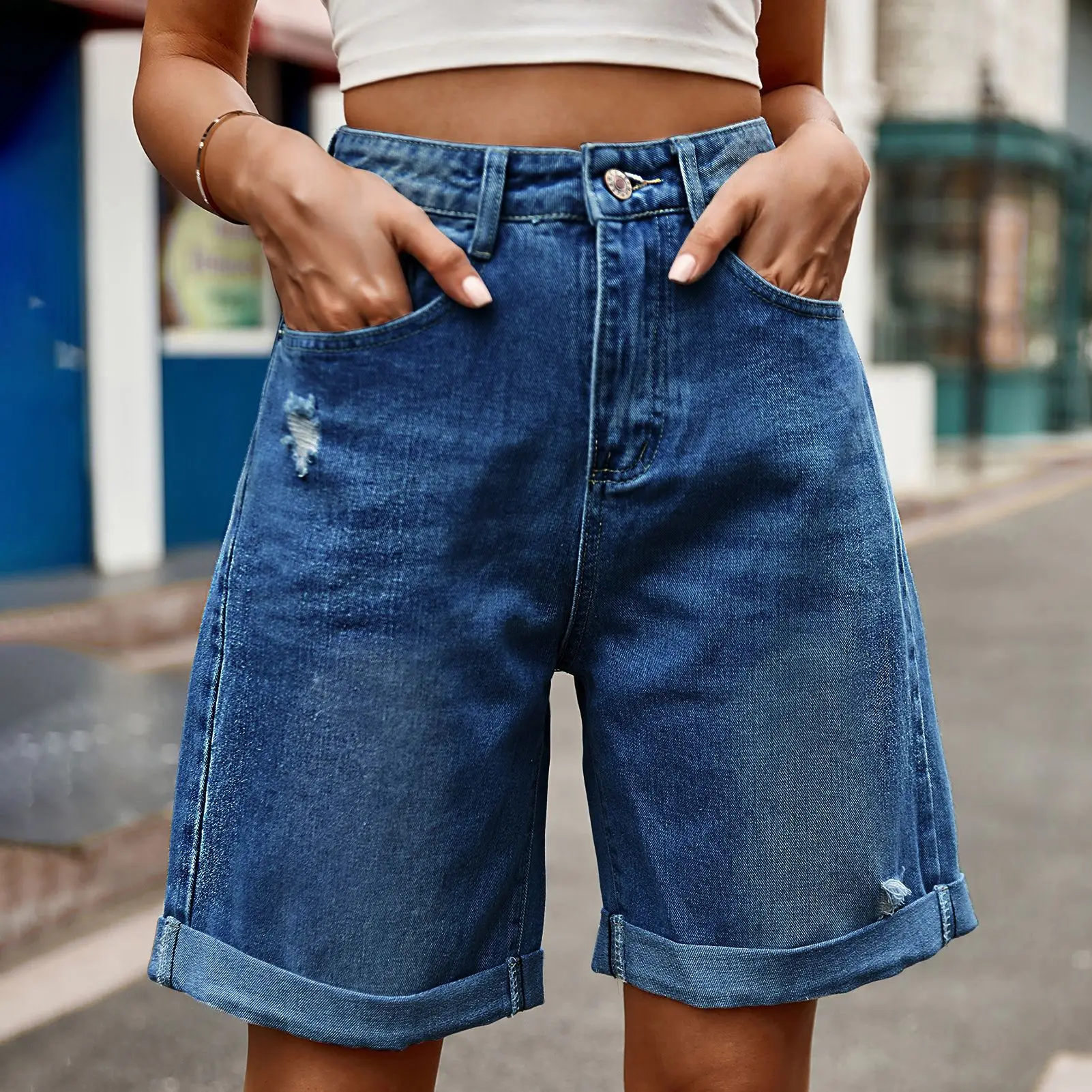 New women's clothing with ripped holes and rolled edges, five quarter denim shorts, casual pants trend