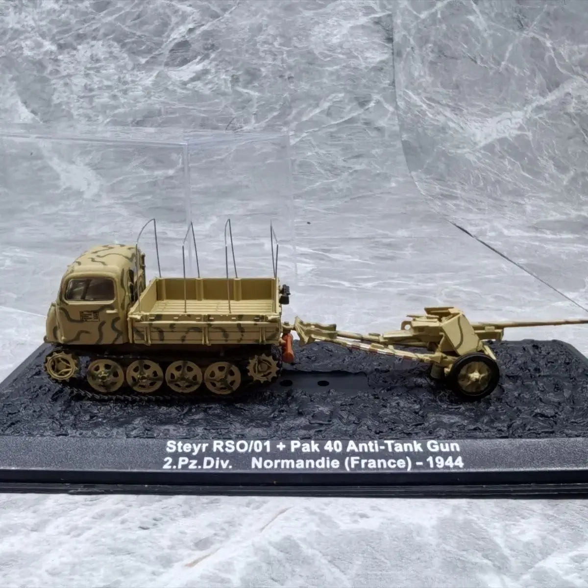 1/72 Steyr RSO/01 Park 40 1944 (alloy（main body）+plastic material) model ornament
