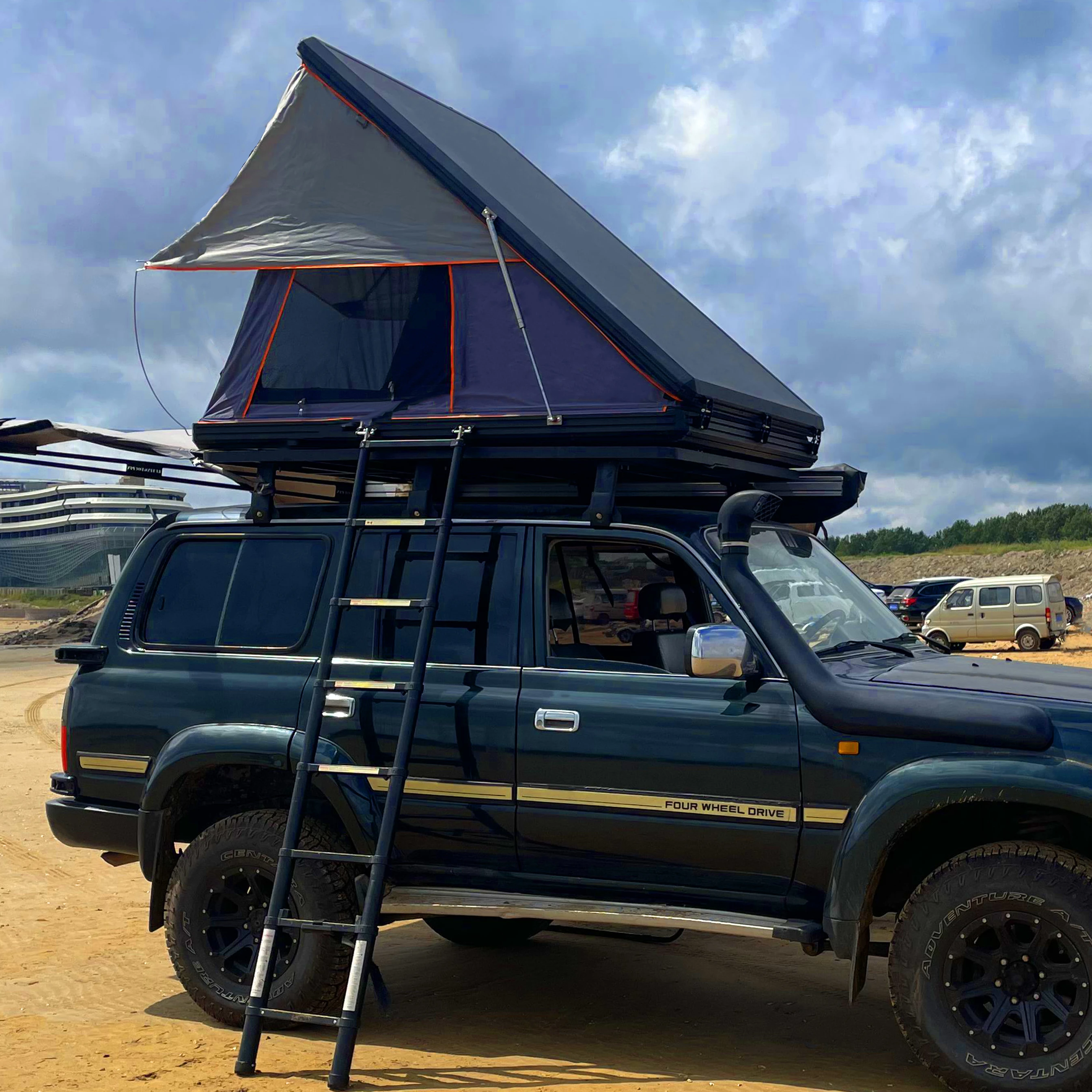 

Waterproof 1-2 Person Roof Top Tent Car Rooftop Tent Aluminium Hard Shell Top Roof Tent for 4x4 Camping