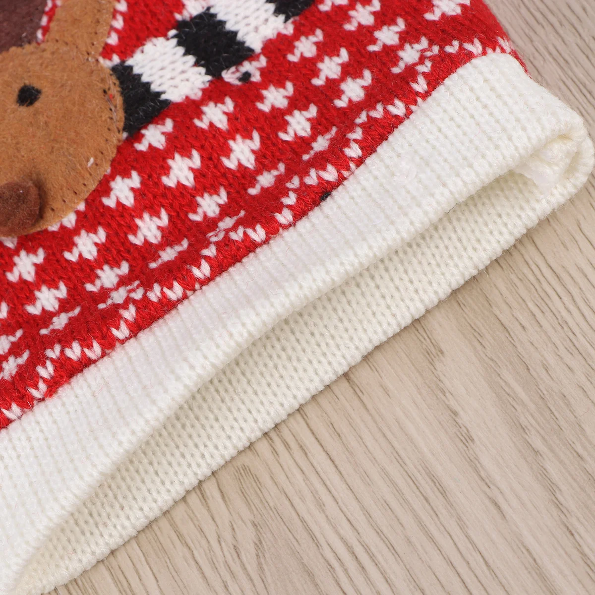 

Christmas Wine Bottle Cover Red Wool Fabric 16x12cm Reindeer Pattern Elegant Wine Wrap Holiday Gift Christmas Bottle Cover