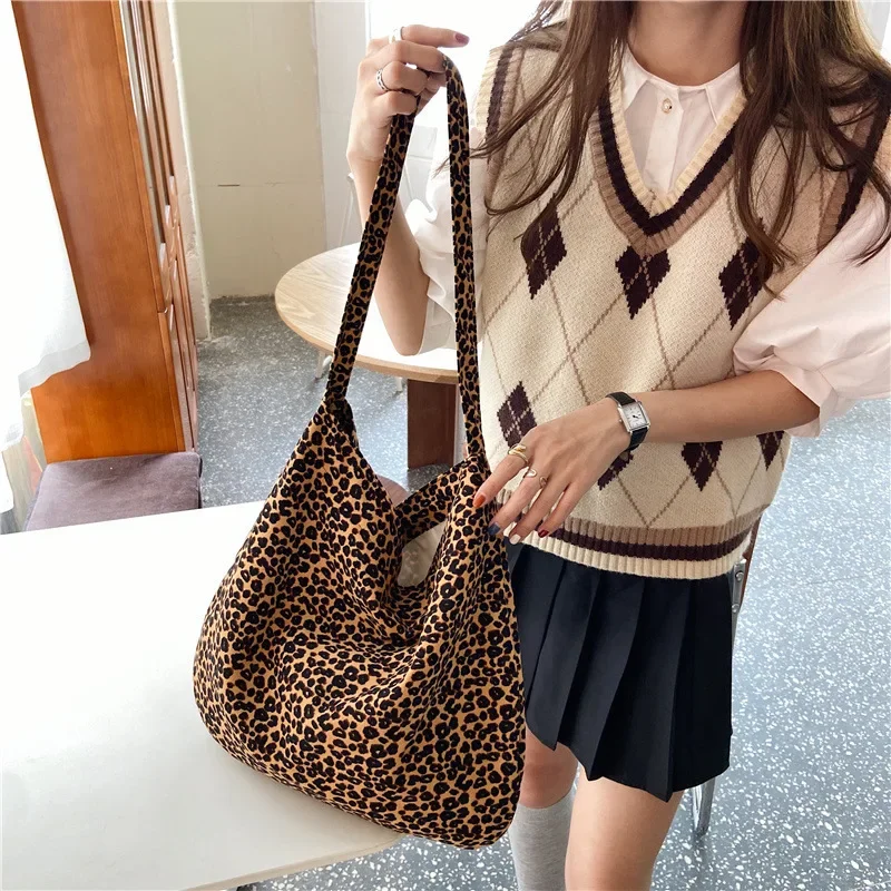 Small Leopard Pattern Messenger Bag for Women Large Capacity Ladies Shoulder Shopping Bags Vintage Design Casual Tote Handbags