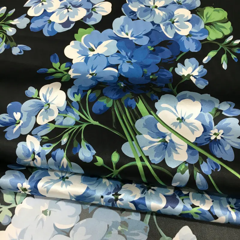 European and American Brand Silk Fabric 19 Mm Stretch Satin Black Bottom Blue Hydrangea Printed Mulberry Silk Dress Fabric