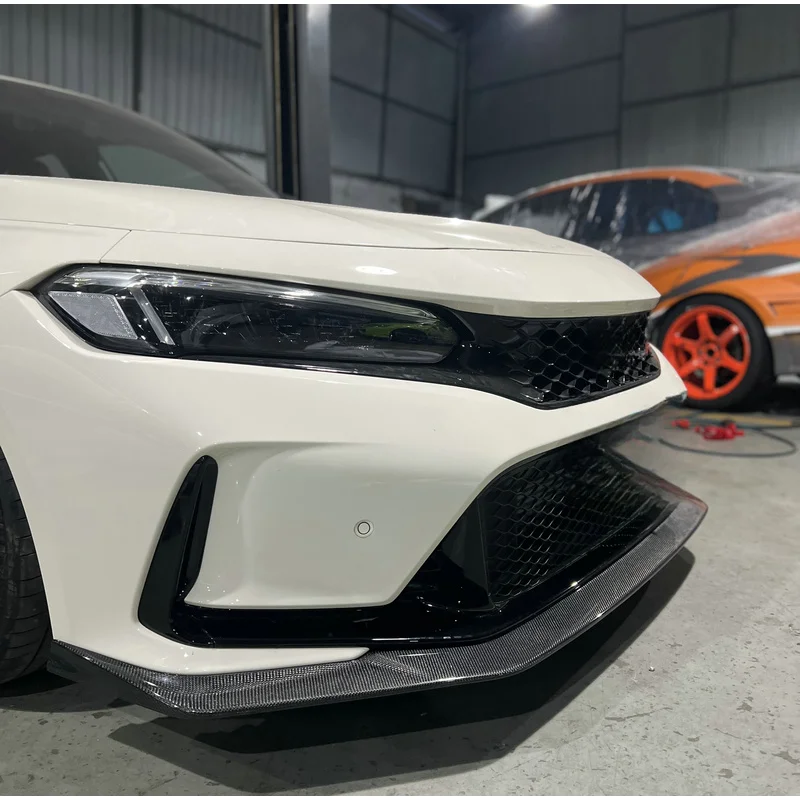 Lightweight Genuine Carbon Fiber V-Shape Front Lip Bolt-On Glossy Black UV Treated For Civic Type R FL5 2023 5-Door