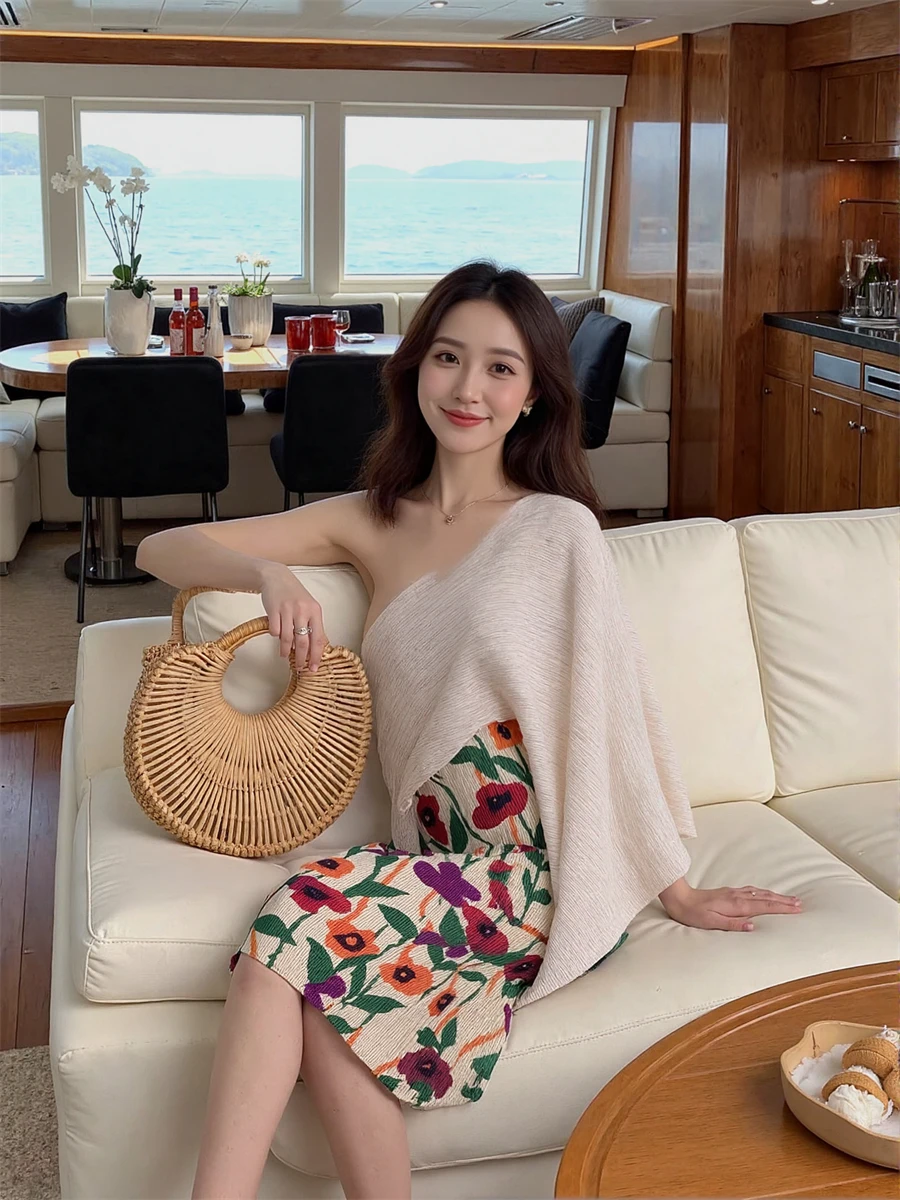 Skirts Women High Waist Denim A-Line Midi Skirt with Frayed Hem and Button Closure Comfortable Style for Summer or Spring Looks