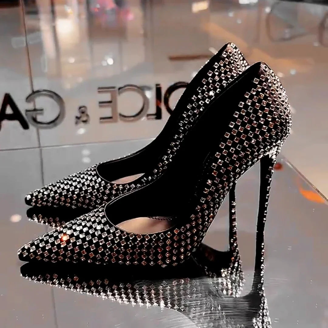 Black high heels for women 2025 full diamond high-end temperament, slim heel 10cm pointed luxury rhinestone single shoe