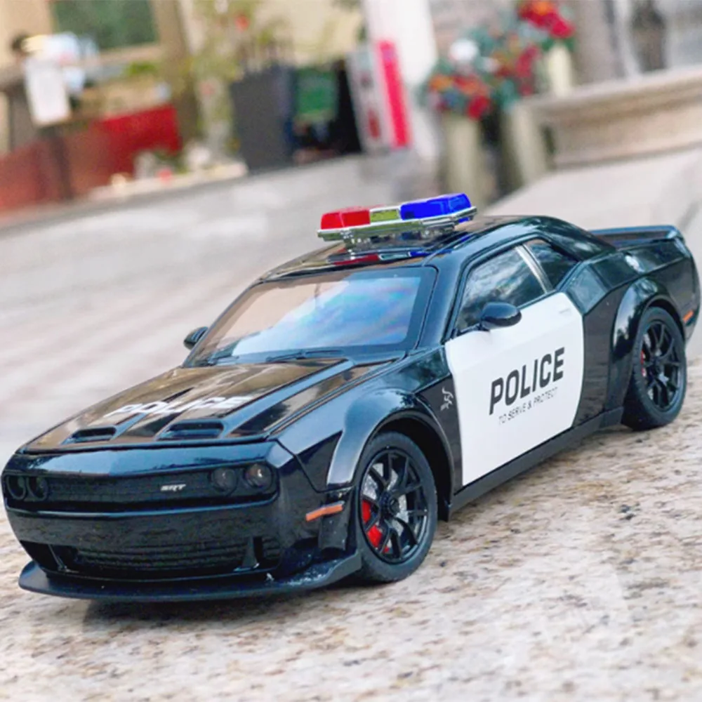 

1:24 Hellcat Police Car Model Toys Alloy Diecast Challenger SRT Sports Cars 4 Doors Opened Sound Light Pull Back Children Gifts
