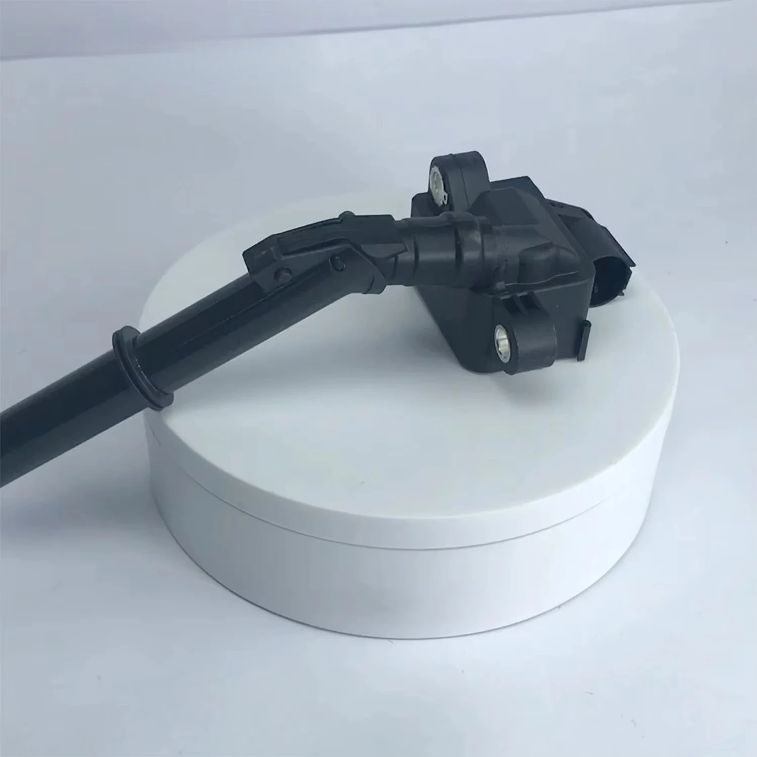 

A2769060501 High-Quality Ignition Coil - Exact Fit Mercedes C300/C350/CLS/E/S-Class/AMG63/GL5004 (W463/X166/W166/C292)