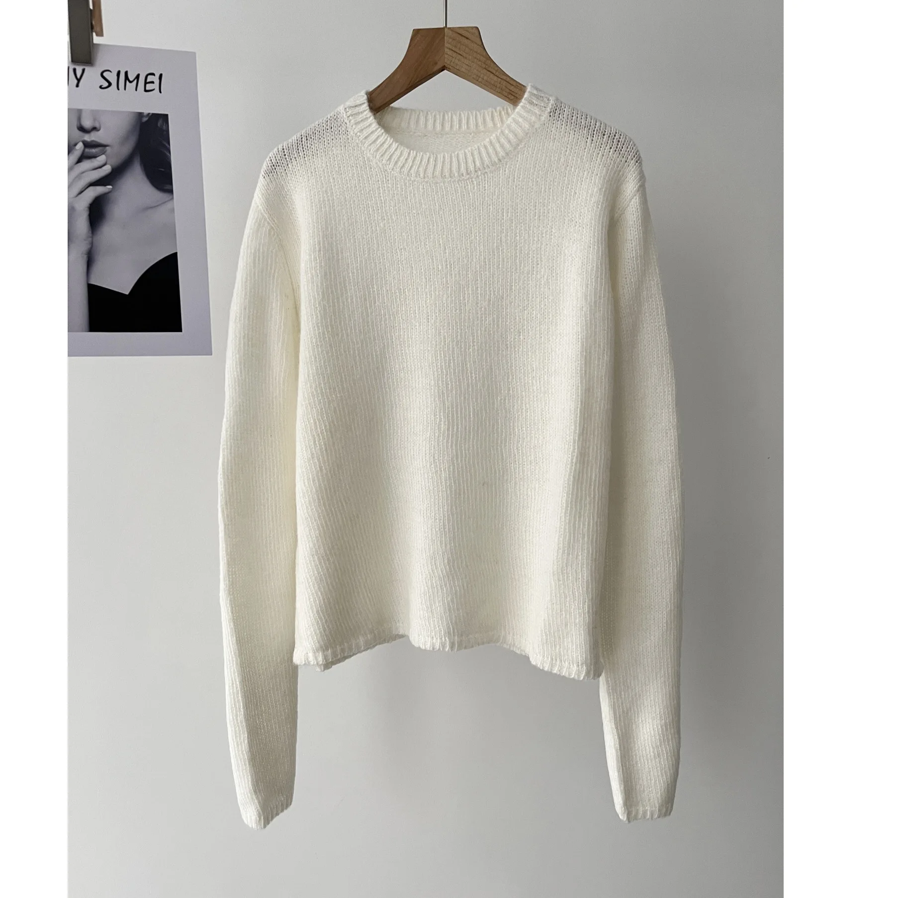 

Women's casual lazy style light and thin white crew neck sweater blouse knitted sweater autumn and winter 16a-1867
