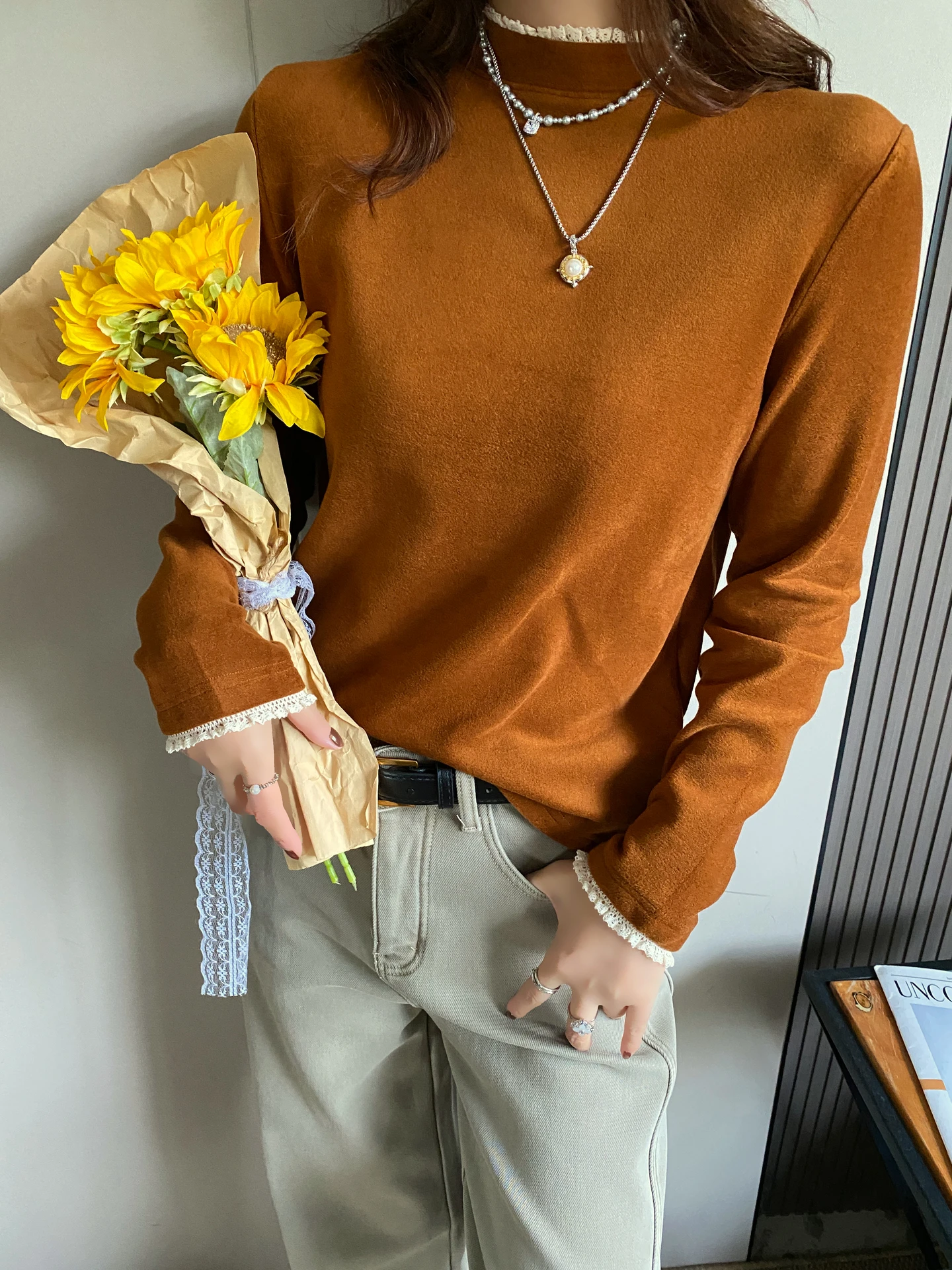 

Women's Long Sve High Ne Velvet Base irt Lace Trim f High Collar Inner Wear T-irt Faionable Winter Top