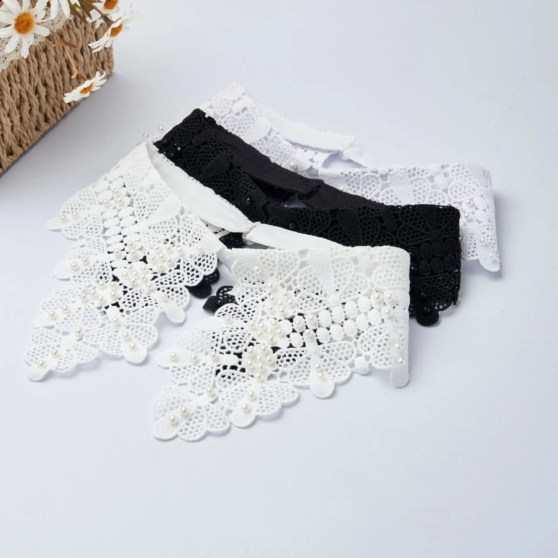 

Новый искусственный воротник с вышивкой в стиле тяжелой промышленности с костяной нитью и жемчугом ручной работы с полым листом для украшения свитера