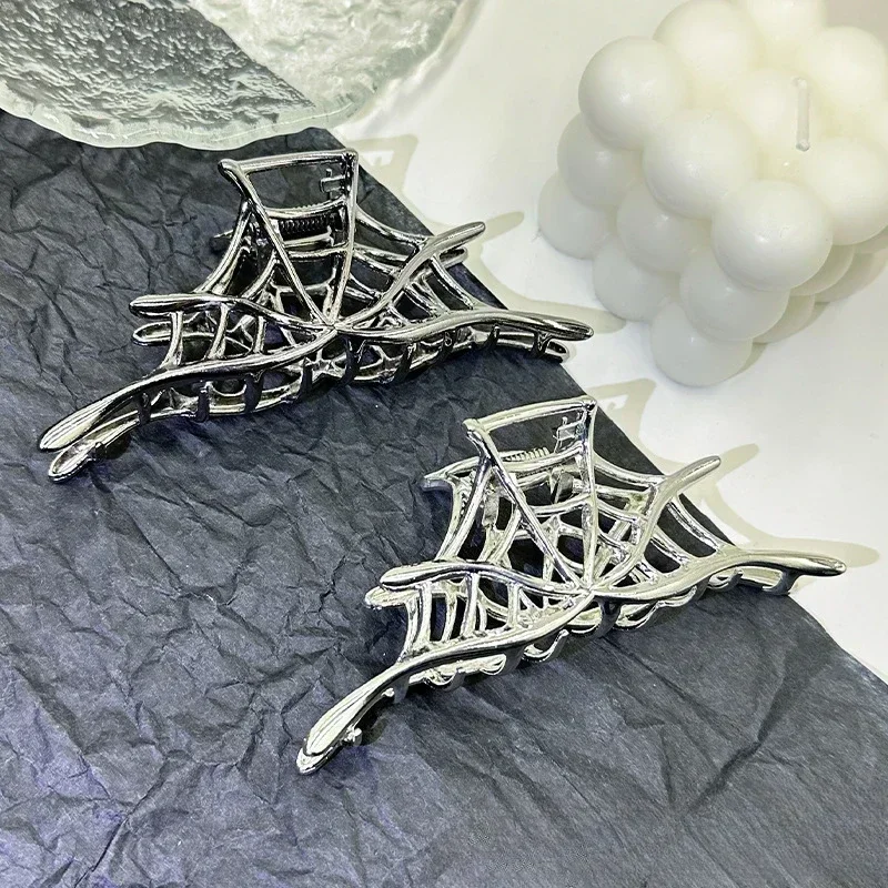 New Spider Web Metal Hair Crab Alloy Halloween Hair Claw Clips Hairgrip Hairpin Barrette Clamps Party Hair Accessories