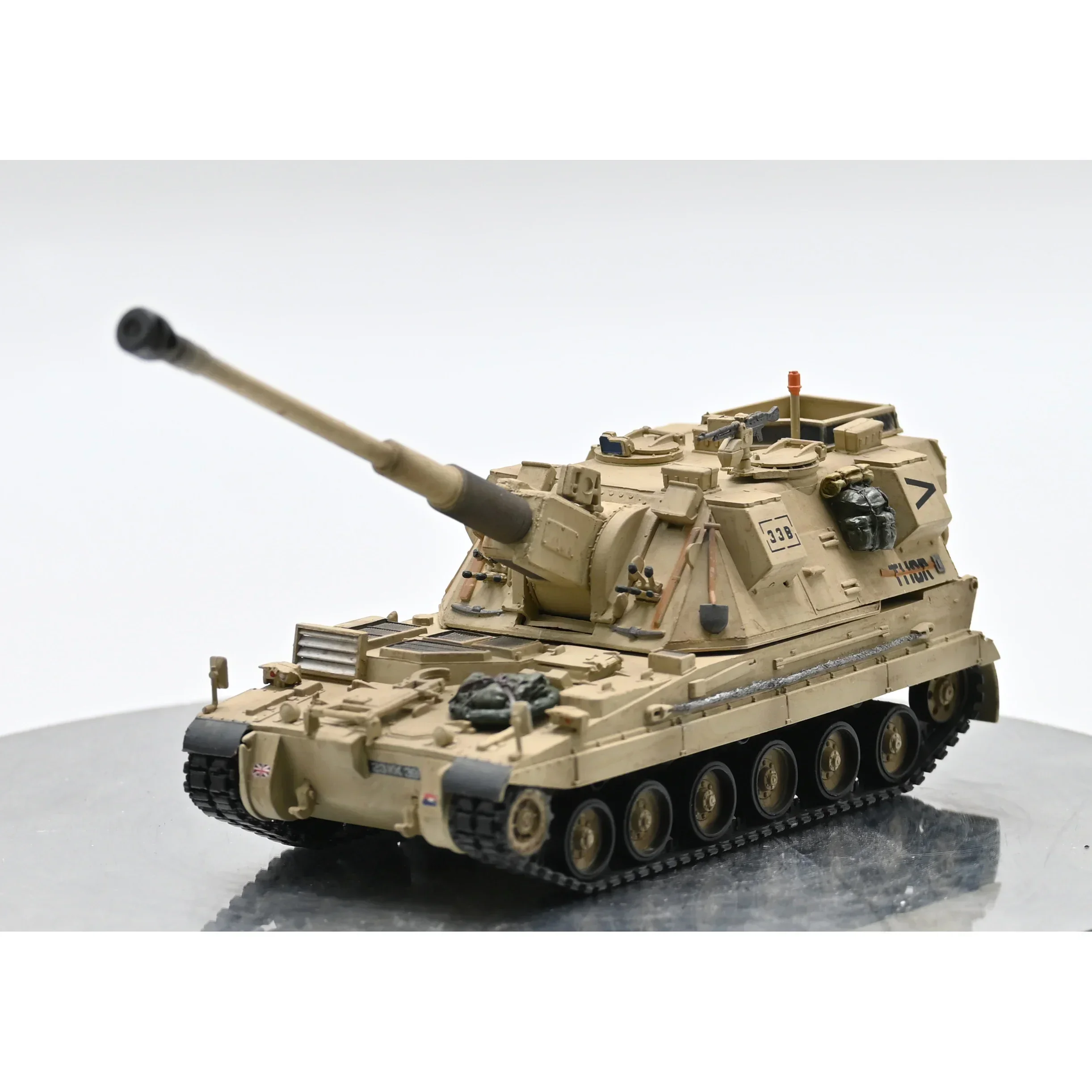 2024 1/72 Scale British AS90 155mm Self-propelled Grenade 72309 Militarized Combat Tracked Tank Fighting Vehicle Finished Model