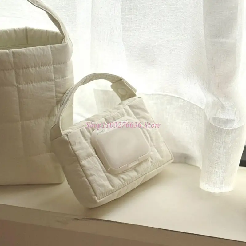 R6FD Portable Baby Stroller Wipes Holder Bag Convenient Care Accessory Cotton Design