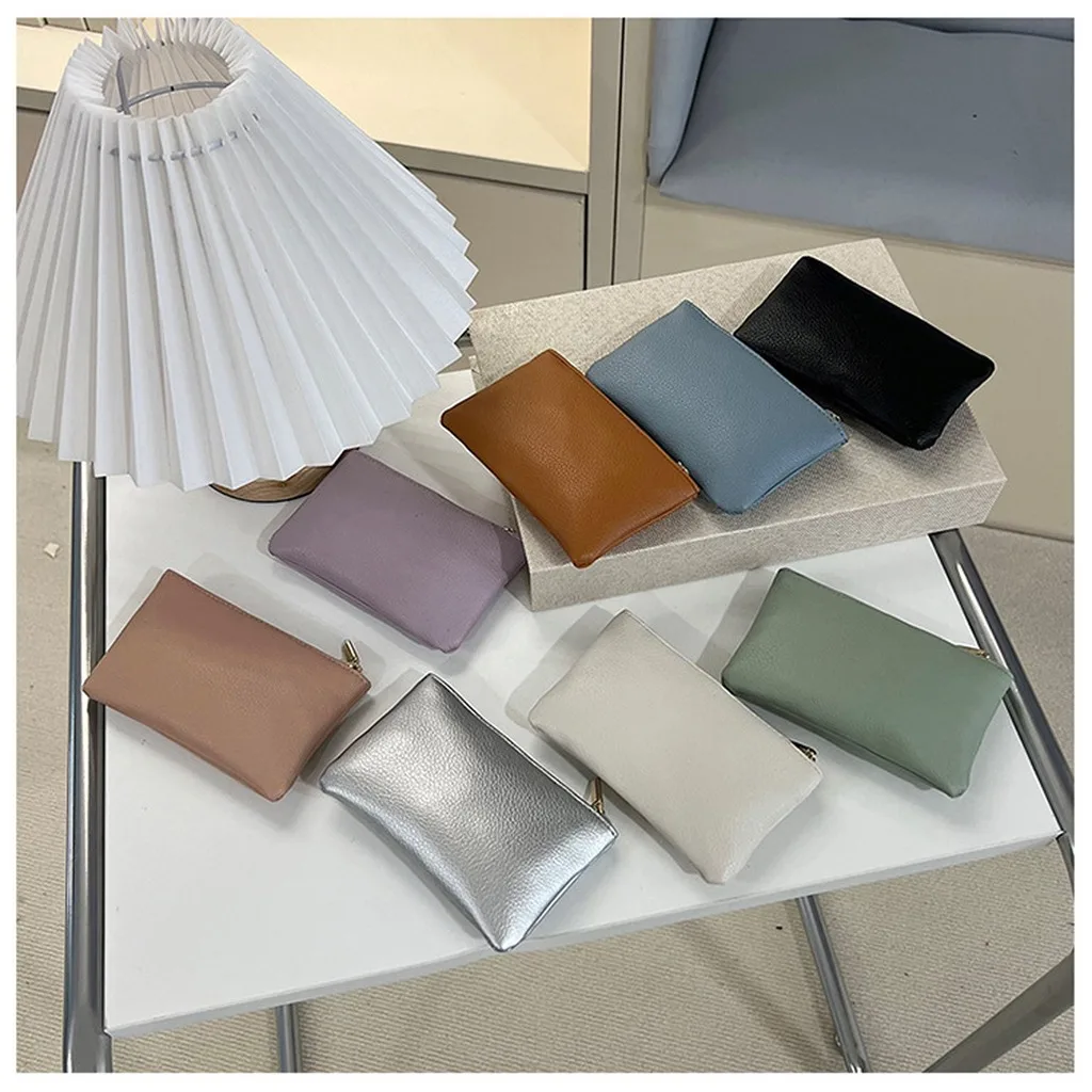 Best Stylish Accessories for Women on the Go in 2025