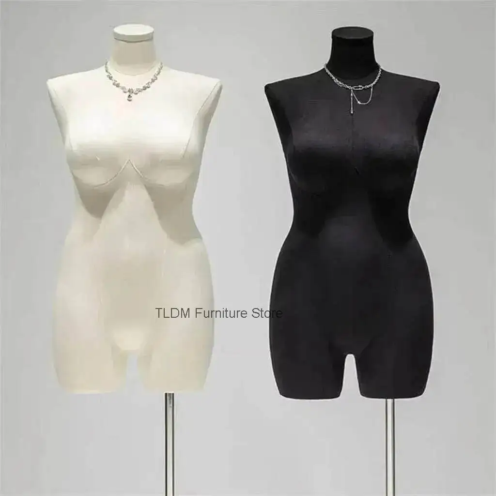 Female Bust Mannequin Large Size Fat Mannequins Props Clothing Store Window Display Women's Clothing Store Model Display Stand Z