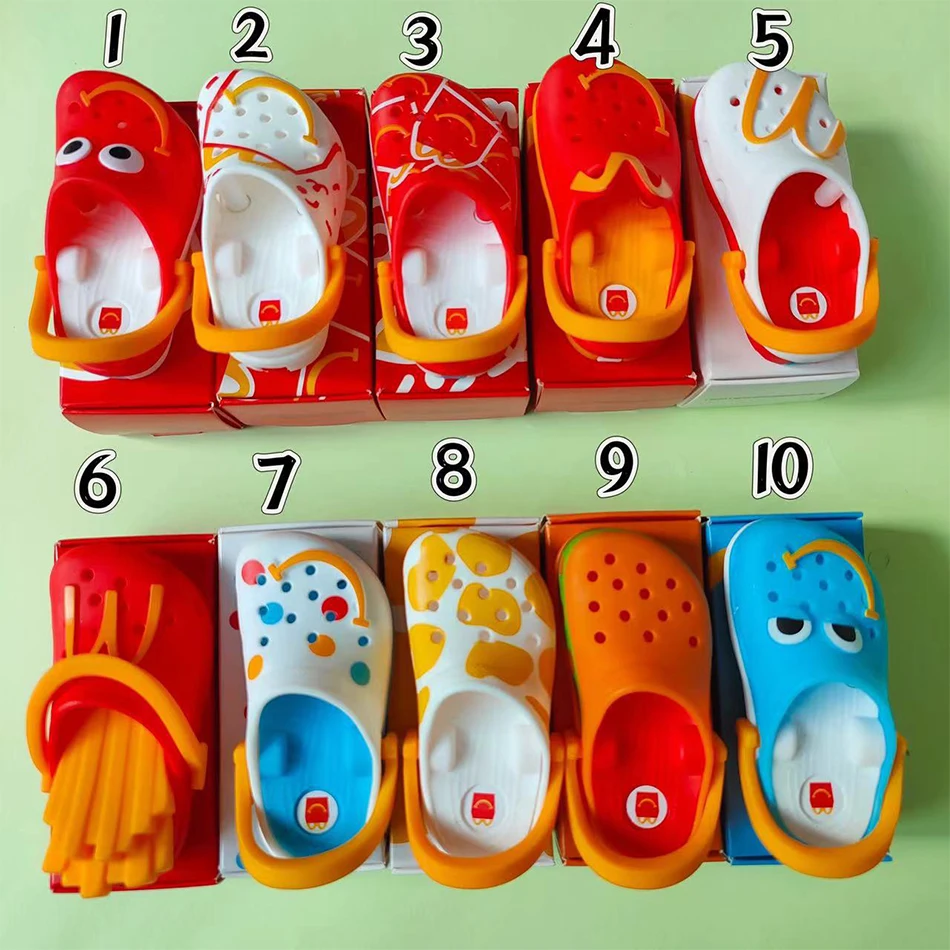 2024 crocs mcDonald's mini chinelo chaveiro refeição feliz brinquedos figura modelo colecionável brinquedo decoração de mesa crianças presentes de natal