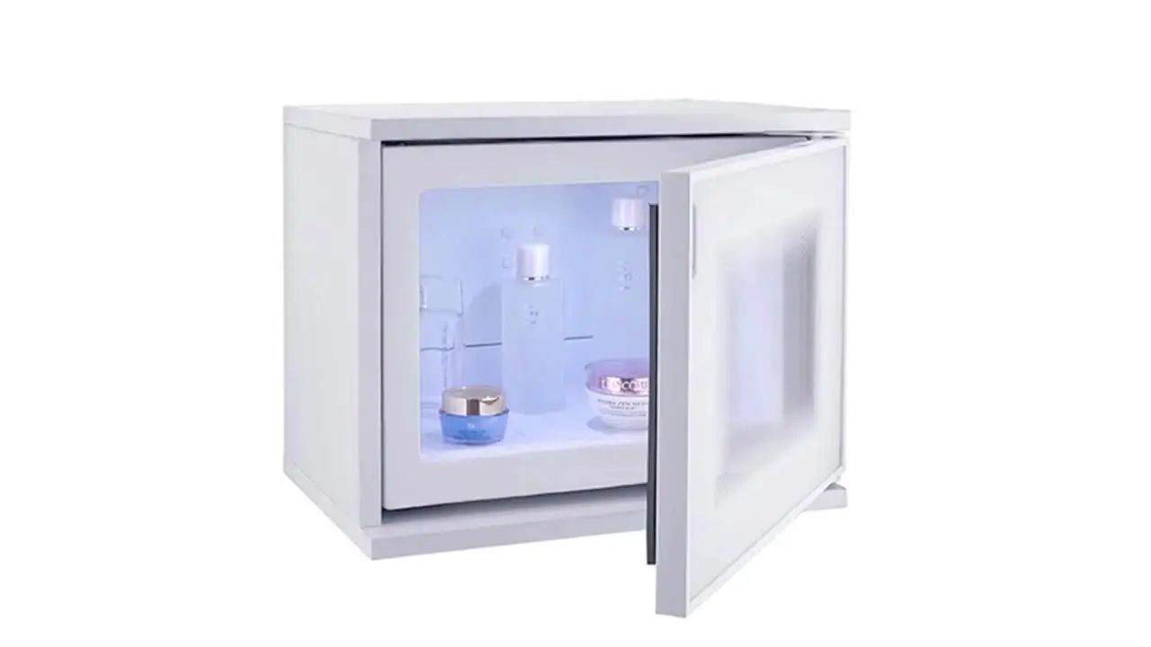 32L no noise electric hotel mini bar/ mini refrigerator with LED light with CE