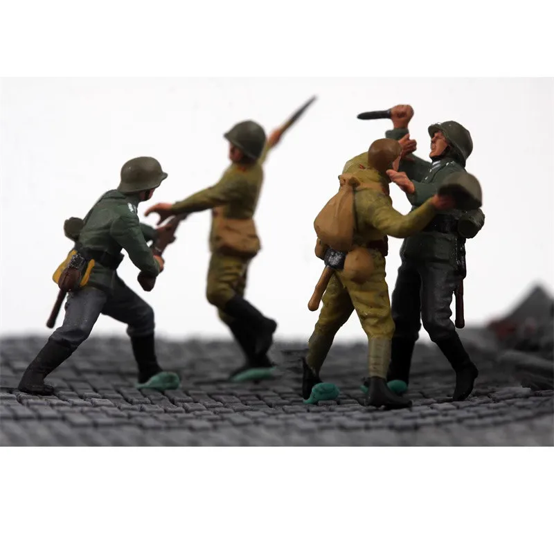 Modelo 1:72 pintado, 4 Uds., mano a mano, combate en el campo de batalla, figuras de acción de soldados, accesorios de escena DIY, exhibición de colección