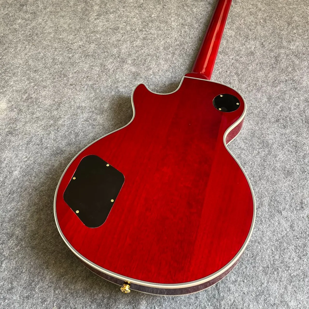 Wine Red Flamed Maple Electric Guitar Dual Gold Pickups Black Control Knobs Solid Body Guitar Free Shipping