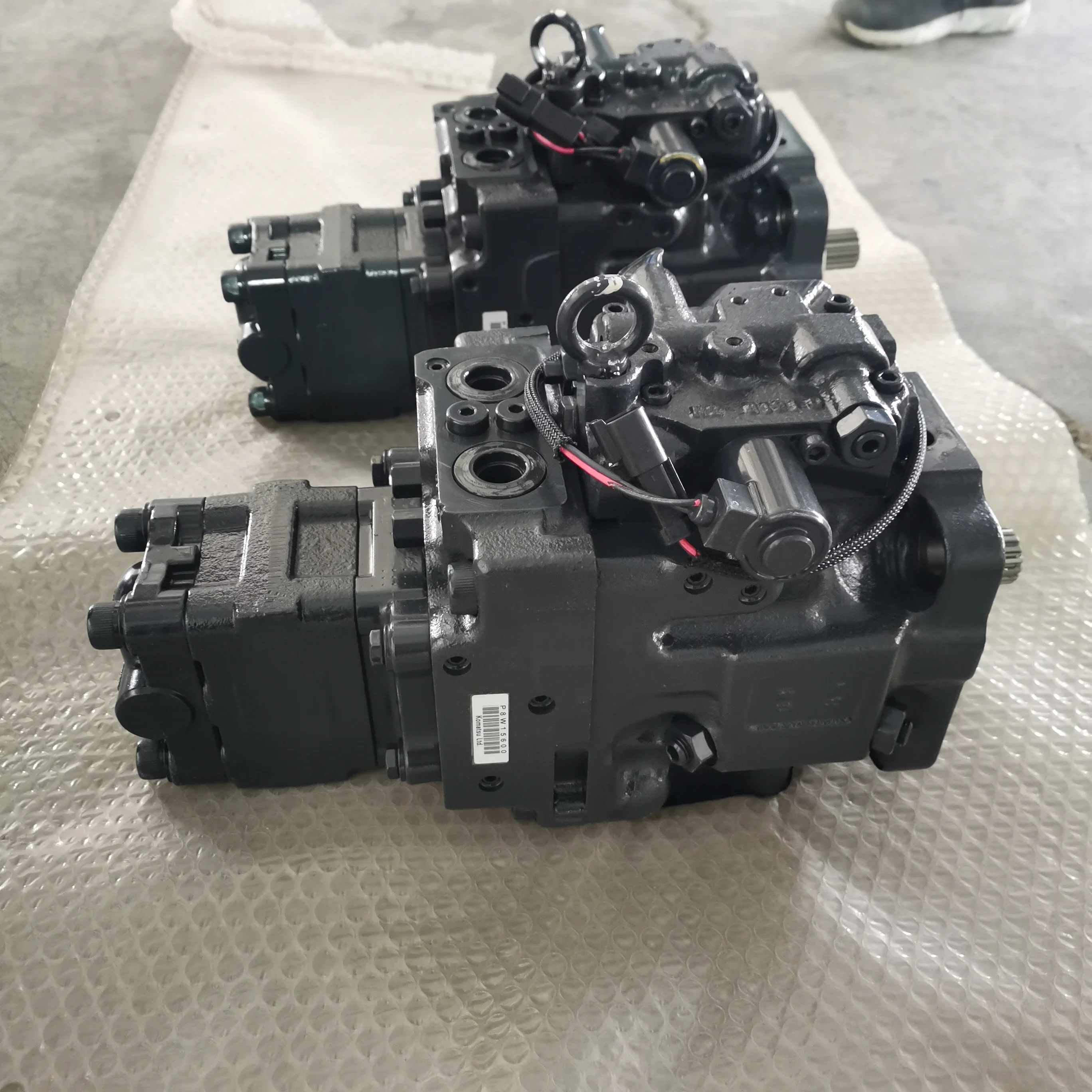 

Mini Excavator Pump PC50MR-2 PC55MR-2 Main Hydraulic Pump 708-3S-00461 708-3S-00870 708-3S-00872 Piston Pump