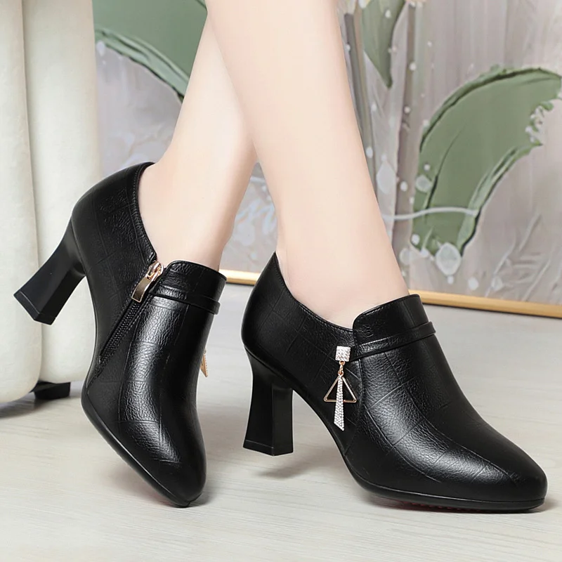 

Elegant Deep Mouth Soft Leather Shoes Women Pumps Platform Spring 2024 Comfortable Soft Sole Non-slip Block Heels Shoes