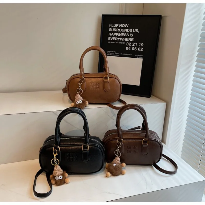 حقيبة يد نسائية أنيقة مصنوعة من جلد البوبكات المطبوع العصري اسكتلندا كاجوال جبل طارق مظهر ناعم وواسع