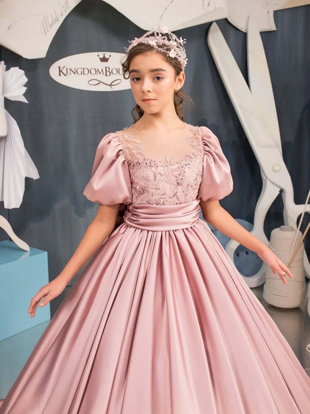 Girls Dusty Pink Beaded Satin Dresses Performance Wear Gorgeous Beaded Puff Sleeve Kids Princess Gown For Wedding Birthday Party