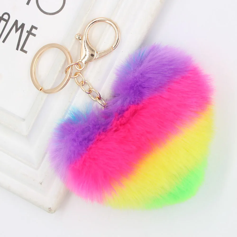 Llaveros de pompón esponjoso para mujer, pompón suave en forma de corazón, llavero de conejo falso, accesorios para bolso de coche, 10 piezas por juego