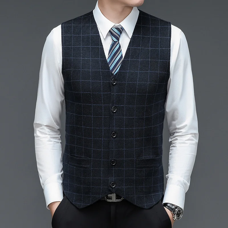 2023 New Arrivals Men's Suit Sweater Vest Smart Casual Classic Plaid Sleeveless Single Breasted Slim Fit Khaki Knitted