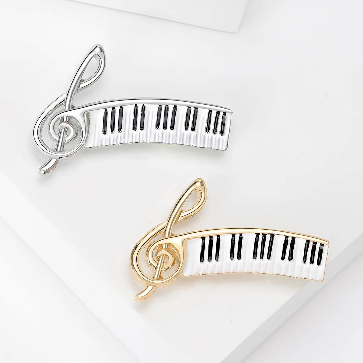 

Creative Piano Musical Figures Brooch Ladies Unisex 2-Color Instrument Elegant Artistic Instrument Corsage