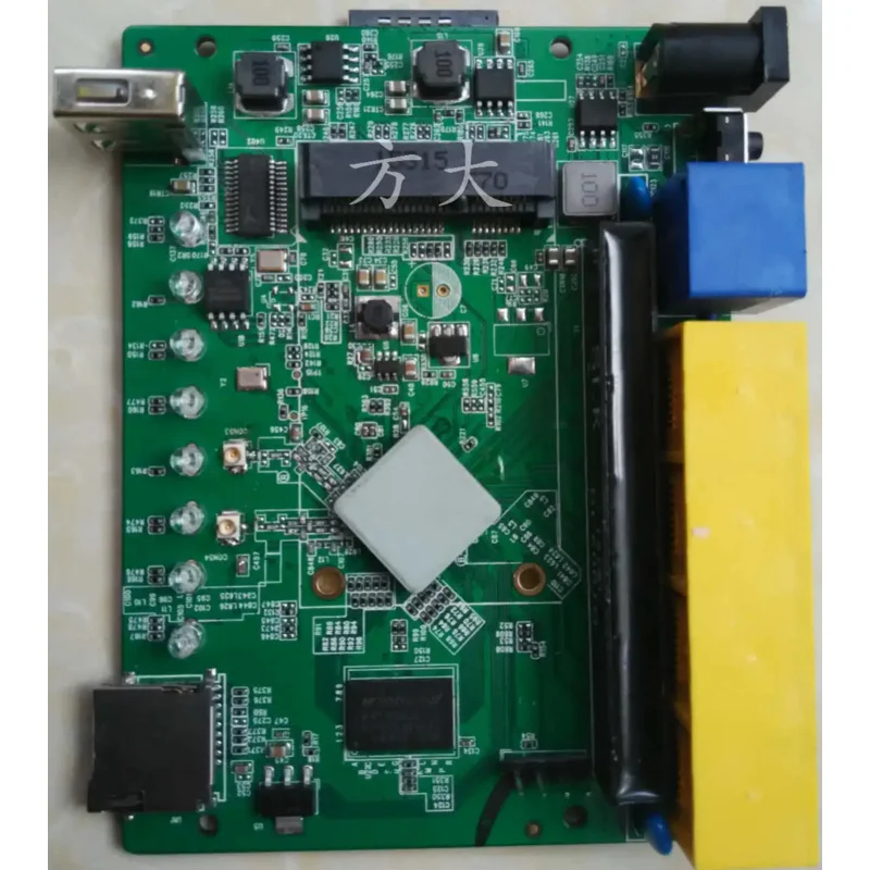 

Плата разработки MT7620A