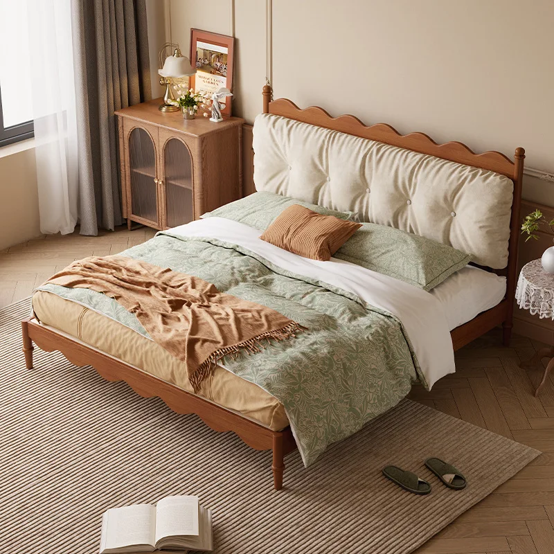 

French retro full solid wood bed medieval Windsor simple modern soft bag master bedroom American cream small apartment double
