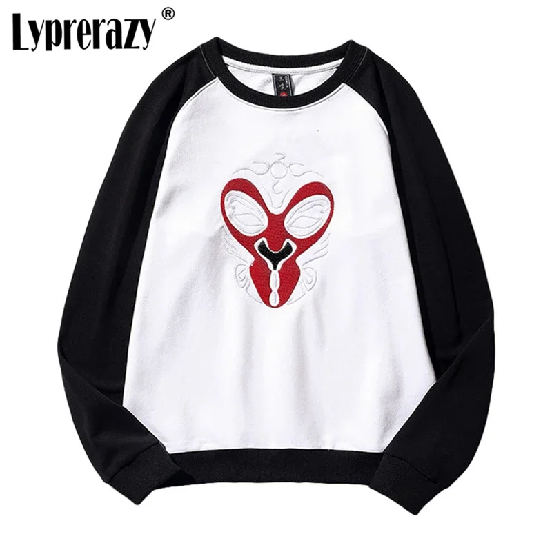 

Lyprerazy Harajuku Wukong Embroidery Hoodies Pullover Men Sweatshirt Fashion Patchwork Loose Casual Sweatshirts