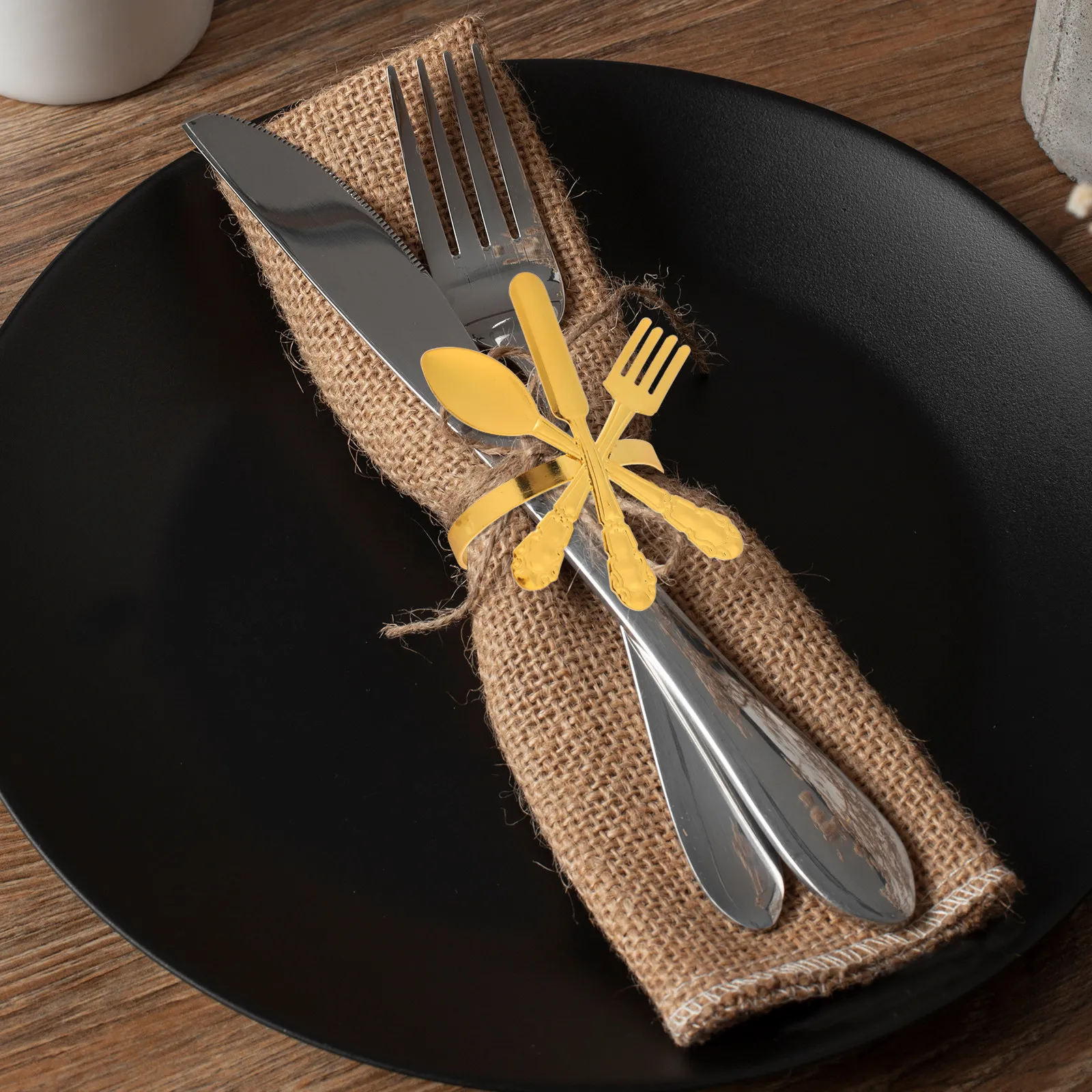 6Pcs Metal Napkin Rings Set Premium Craftsmanship Comfortable Smooth Surface Long-Lasting Napkin Ring Holders for Wedding