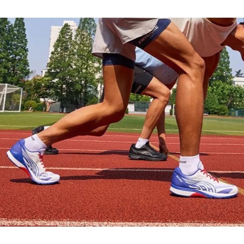 

2026 New Running Shoe Man Outdoor Couples Athletic Soft Bottom Sneakers Running Sports Shoe Men Super Light Walking Jogging Snea