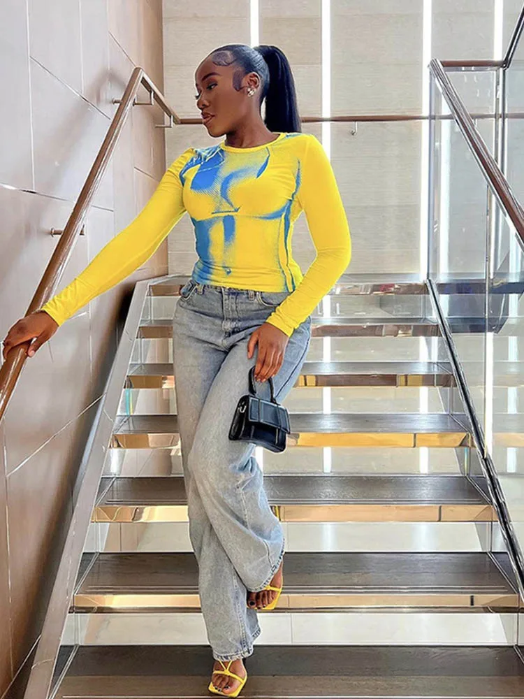 تي شيرت نسائي قصير مطبوع عليه الجسم لخريف وربيع Y2K موضة كورية بأكمام طويلة ورقبة دائرية تي شيرت ضيق ملابس الشارع