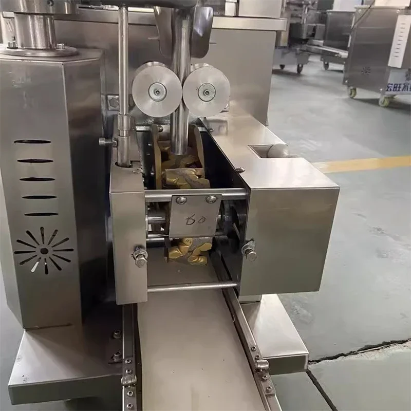 

220V 750W Automatic Empanada Machine/ Dumpling Samosa Making Machine Fully automatic dumpling machine